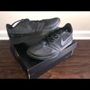 Size 11 - Kobe Bryant Mentality basketball shoes